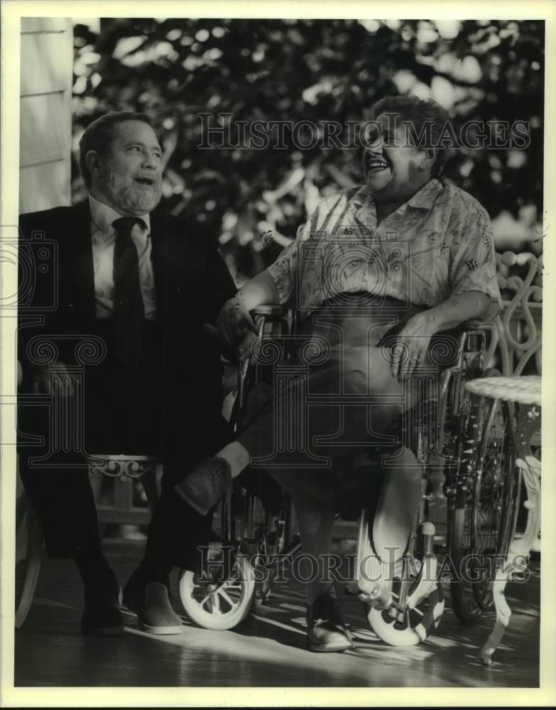 1990 Press Photo Post-polio syndrome patient Maude Lewis with husband Jim - Historic Images