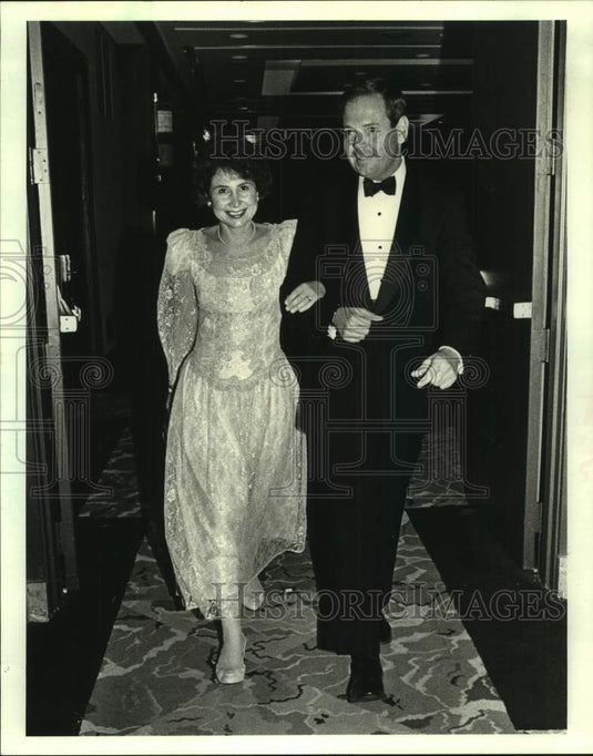 1988 Press Photo Kathryn and Philip Lorio of New Orleans attend France Amerique - Historic Images