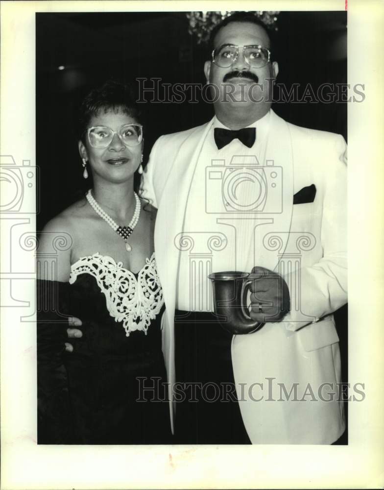 1992 Press Photo Avis &amp; Alden Lopez at the Titans Gala Party - Historic Images