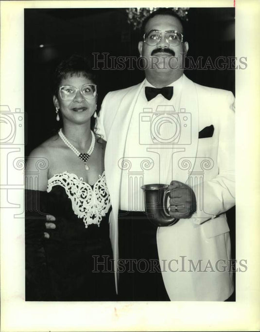 1992 Press Photo Avis & Alden Lopez at the Titans Gala Party - Historic Images
