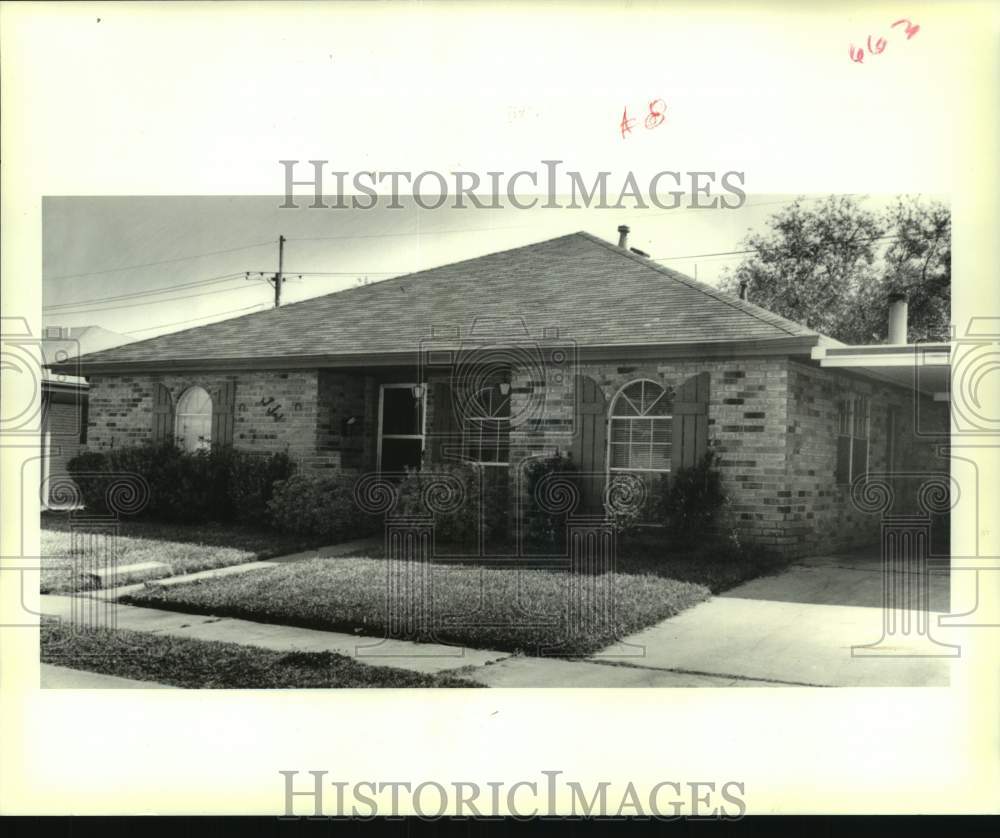 1989 Press Photo Housing - Sold property at 2025 Brigade Dr., Chalmette - Historic Images