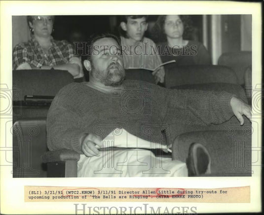 1991 Press Photo Director Allen Little At Try-Outs For "The Bells Are Ringing" - Historic Images