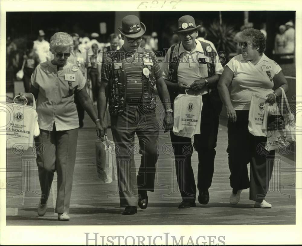 1986 Press Photo Manassas, Virginia Lions Club Members along Poydrass Street- Historic Images