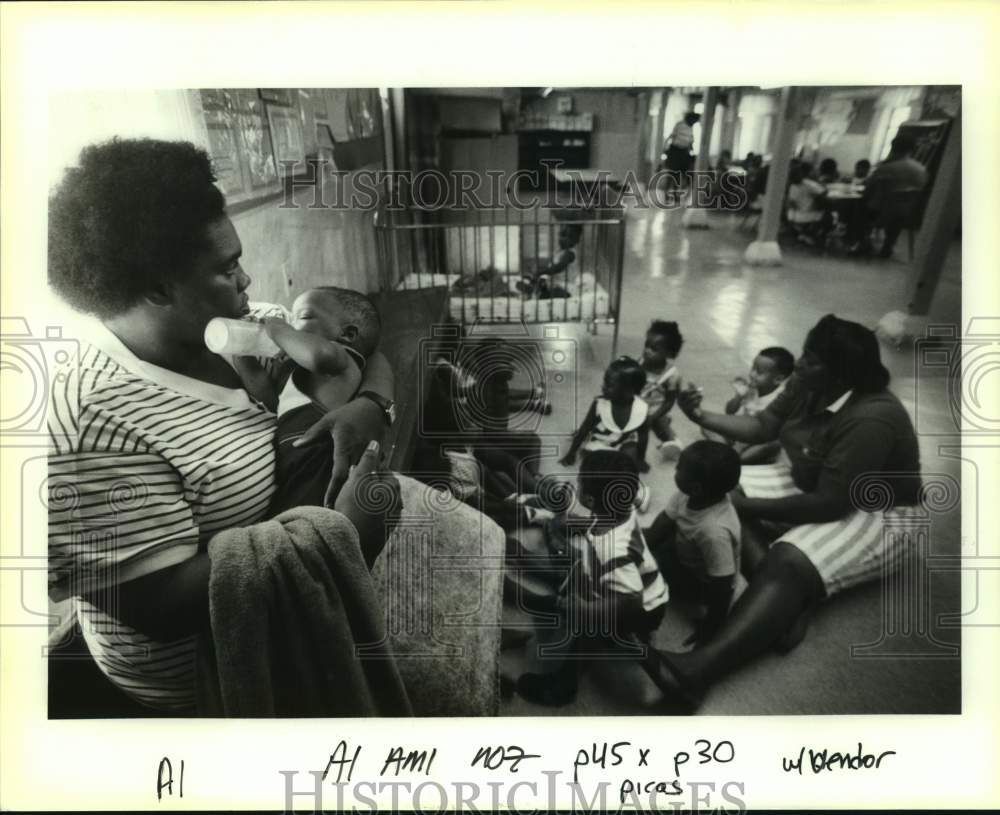 1991 Press Photo Saron Smith &amp; Diane Landry of Lewis-see-ana Day Care Center - Historic Images