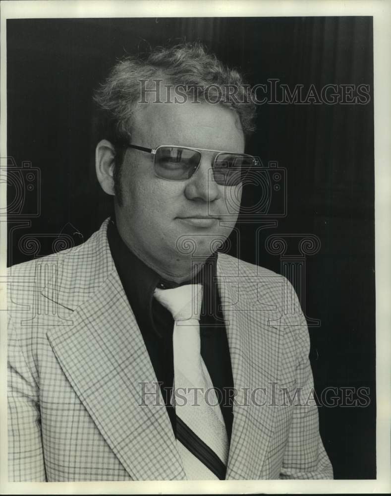 1974 Press Photo Irwin L. Magri Jr., July 25, 1974. - nob70705-Historic Images