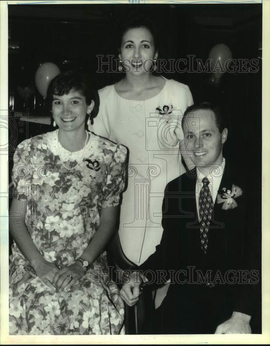 1993 Press Photo Cathy Bouchon, Debbie Longo, Timothy Madden at Sweet Charities - Historic Images