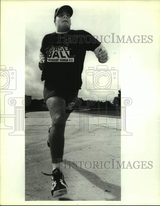 1993 Press Photo Football player Jason Lott of Hannan High School - Historic Images