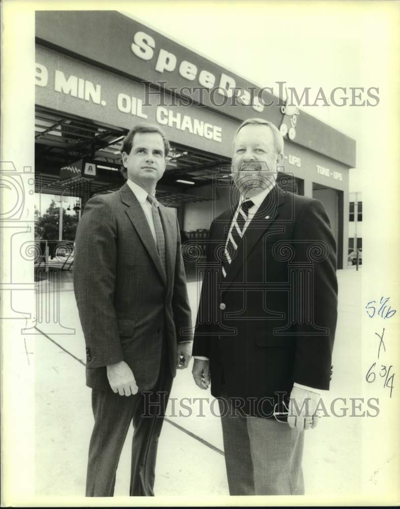 1988 Press Photo Dick Johnson and Max Cannonin front of the Spee Dee Oil Center - Historic Images