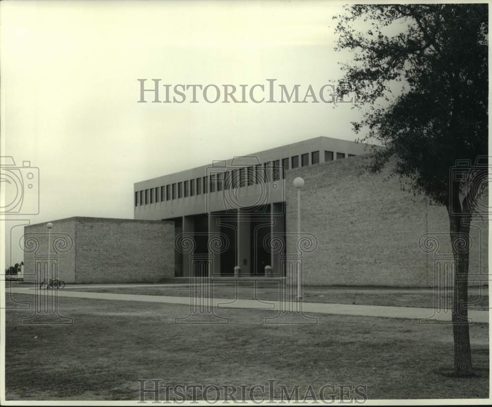 1972 New, Modern Performing Arts Center, LSU in New Orleans - Historic Images