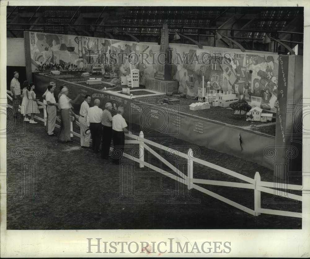 1960 Farm &amp; Home Week- Louisiana State University Agriculture Center-Historic Images