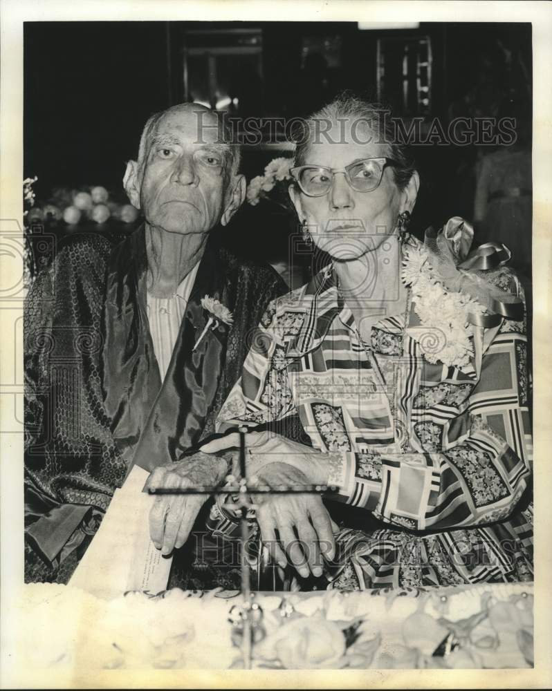 1974 Press Photo Mr. &amp; Mrs. Edgar Luminais celebrate 50th Wedding Anniversary-Historic Images