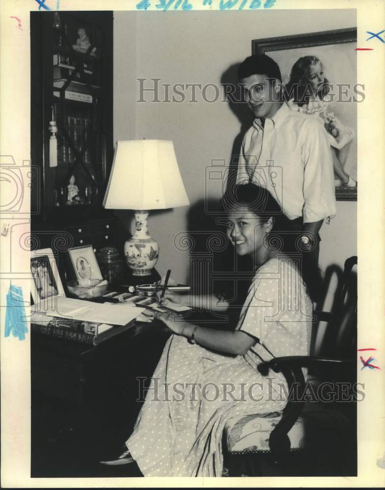 1990 Press Photo Joy Lyu, Dennis Monts- Georgetown University Alumni - Historic Images