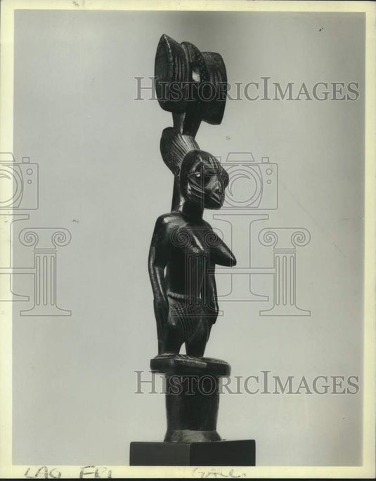 1989 Press Photo Yoruba Tribe Piece Exhibited In-The Art Of West Africa-Loyola - Historic Images