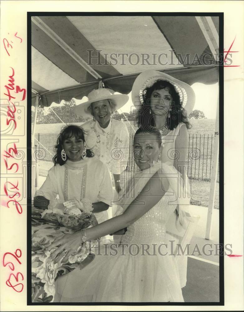 1991 Press Photo Attendees of Croquet &amp; Crumpets event - Historic Images