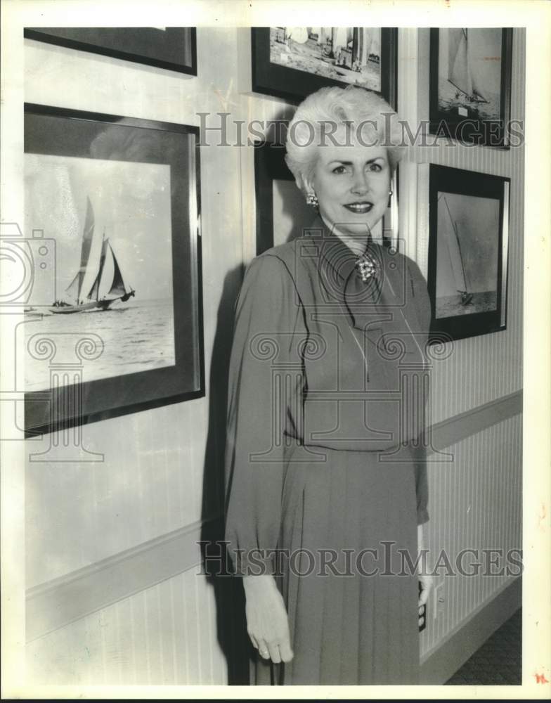 1990 Press Photo Gayle Macdiarmid at Pi Beta Phi Lunch - Historic Images