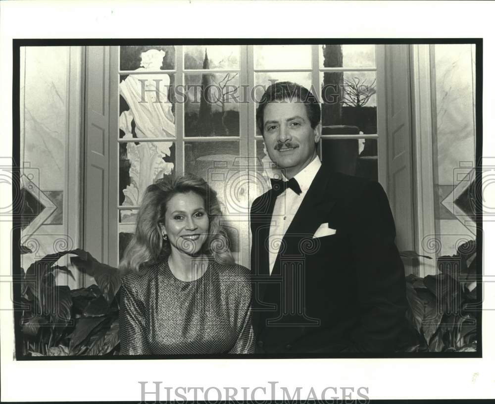 1990 Press Photo Dr. Mary and Robert Lupo at Mercy Hospital Installation - Historic Images