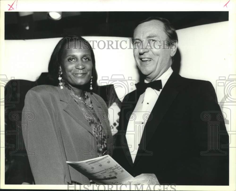 1993 Press Photo Marilyn Lundy and Harold Gorman at an event - Historic Images