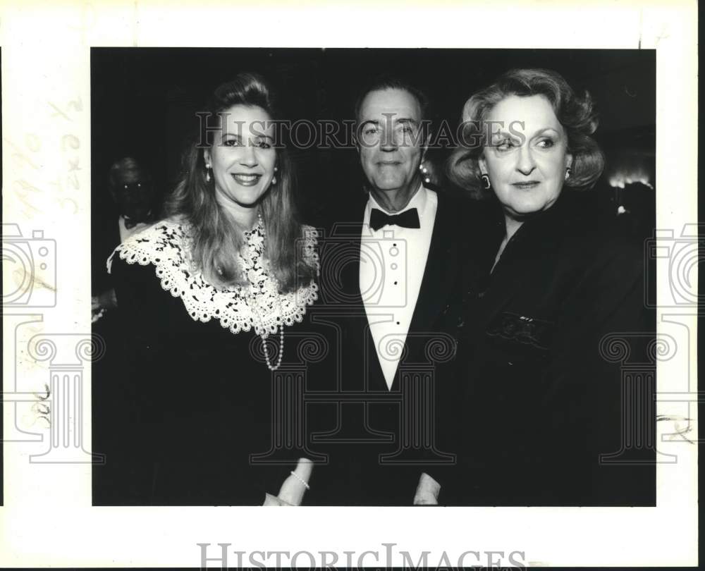 1991 Press Photo Sally Forman, George and Betty Lyons - Historic Images