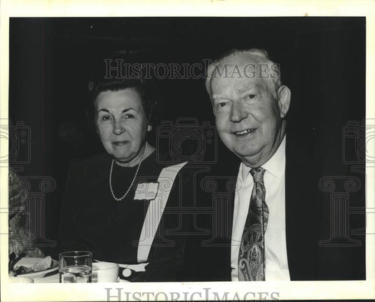1989 Press Photo Louise and Charles Lyons at Irish Cultural Society Reception - Historic Images