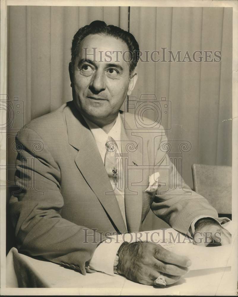 Press Photo Dr. A.A. Macaluso, President, Optometric Society at Roosevelt Hotel - Historic Images