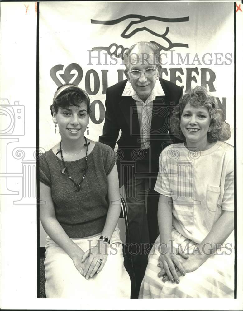 1987 Press Photo Kendall Garbis, George Lupey, Linda Greco-United Way Volunteers - Historic Images