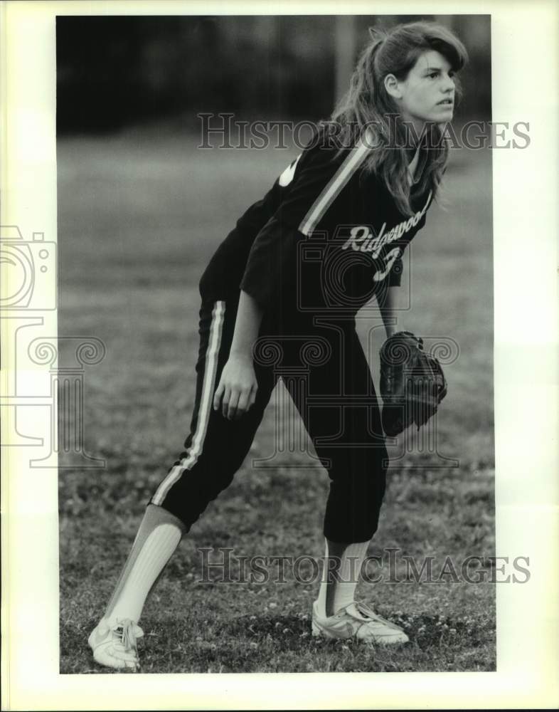 1991 Press Photo Mary Ann Marino, Ridgewood Prep Girls Softball Player - Historic Images