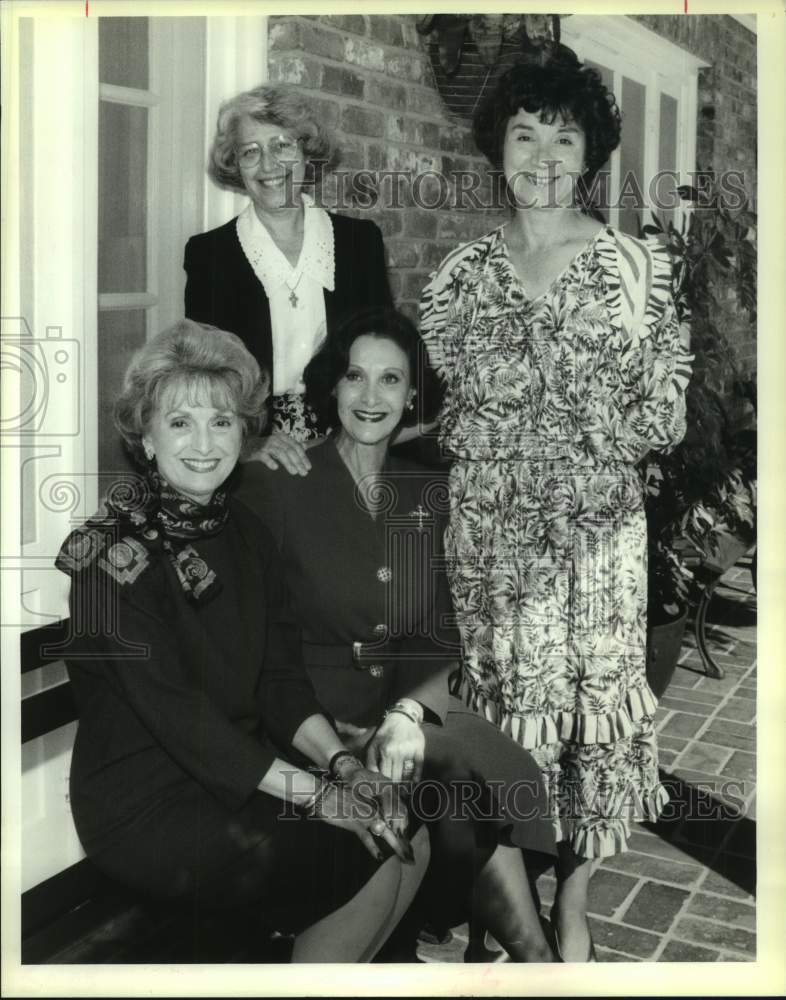 1993 Press Photo Gigi Graham, Dianne Daigle, Sr. Noel Toomey &amp; Roberta Maestri - Historic Images