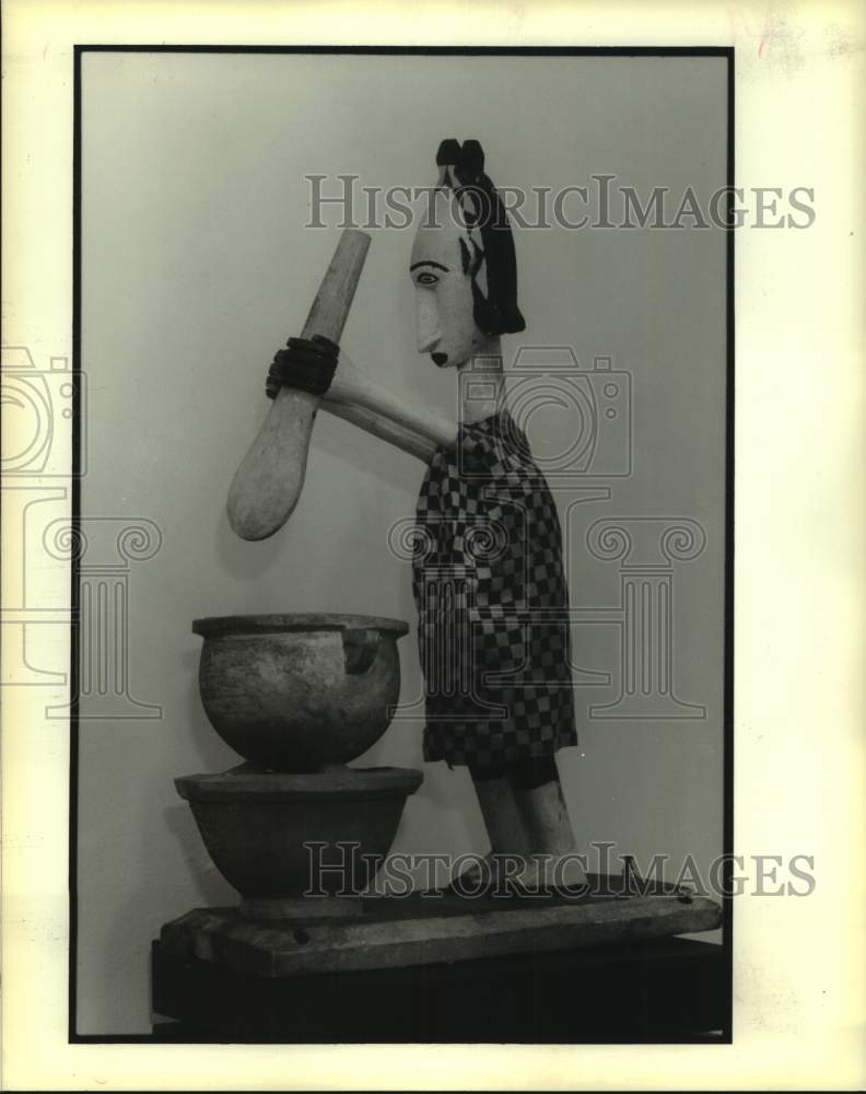 1988 Press Photo &quot;Hard Working Mother&quot; marionette of Bamana people of Mali - Historic Images