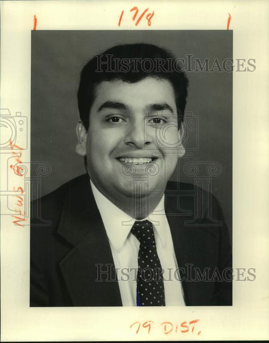 1987 Press Photo Sal Lejarza, candidate district 79 - Historic Images