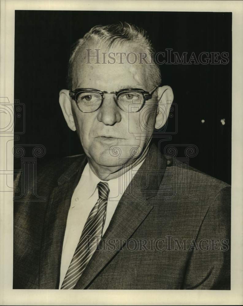 1967 Press Photo John F. Manion Of Carrier Air Conditioning Corp., Fontainbleu-Historic Images