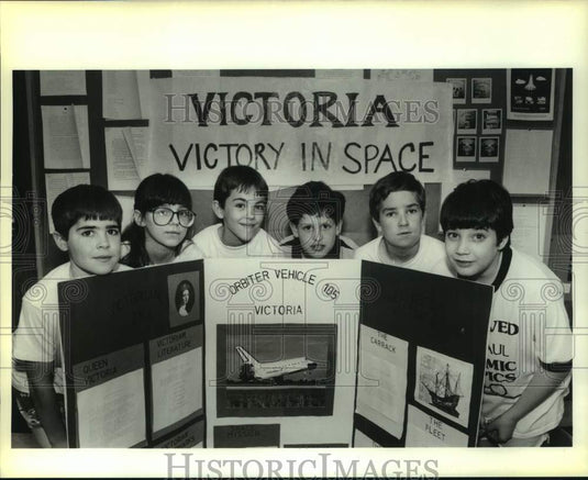 1989 Press Photo Mandeville Middle students won in a NASA sponsored contest - Historic Images