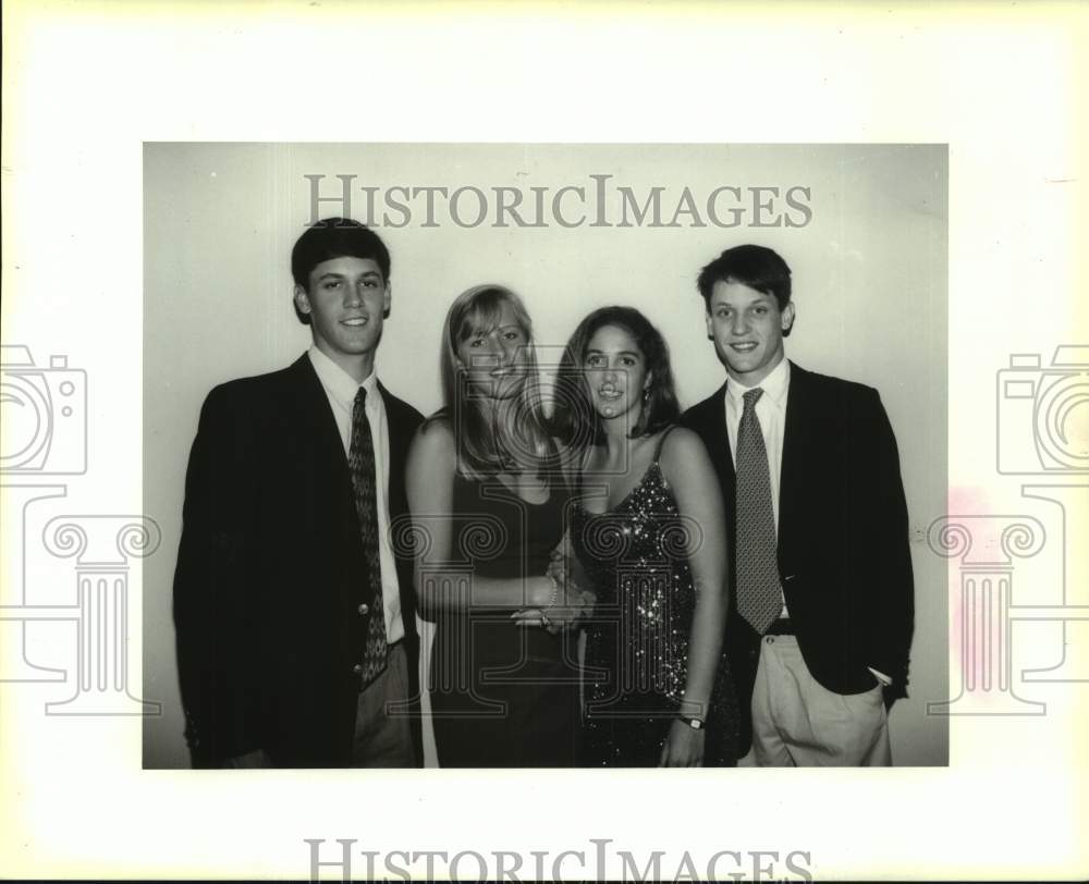 1993 Press Photo Meredith Malone and others at Newman Sweet 16 party - Historic Images