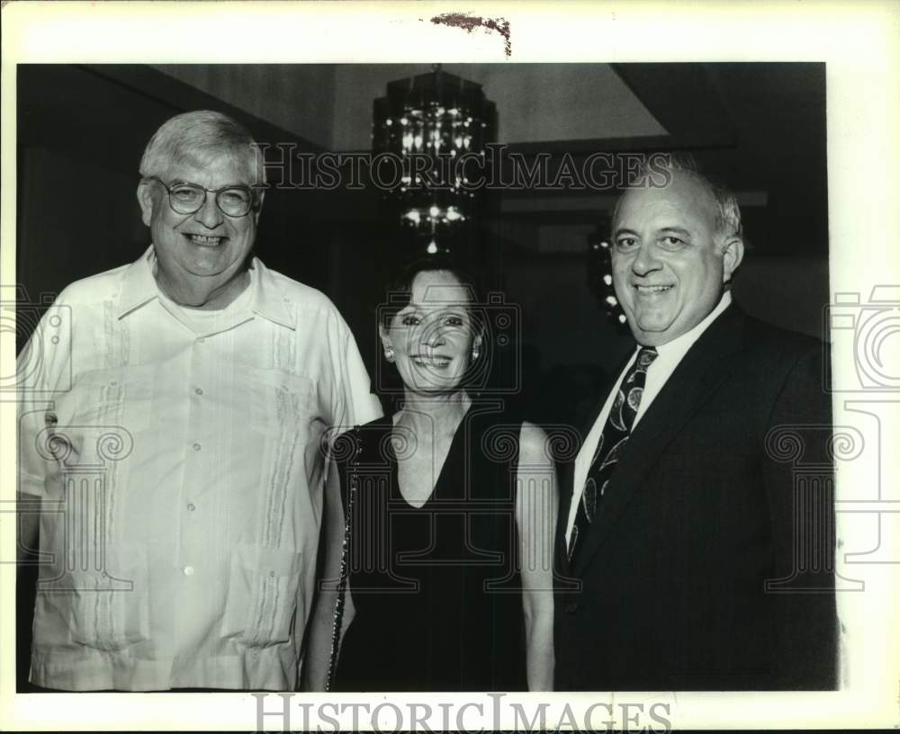 1993 Press Photo Loyola Dentists - John Maloney, Adrienne Conwill &amp; Roland Caire - Historic Images