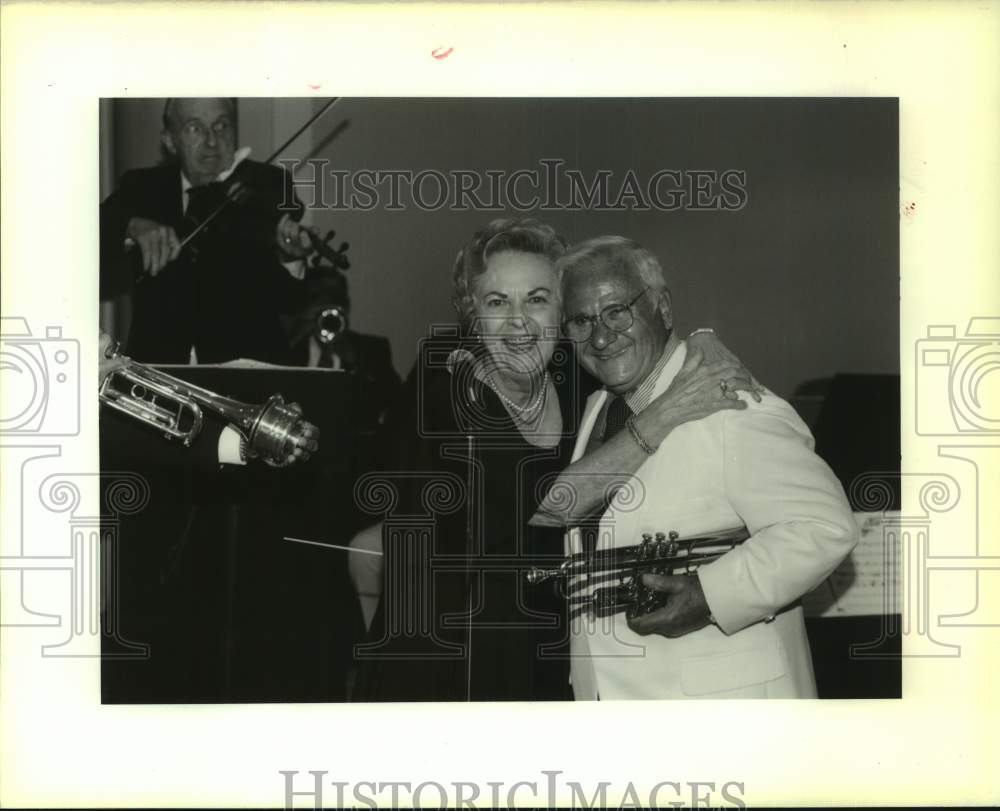 1989 Press Photo Marlyn Maloney &amp; Anthony Valentino during Sophie Gumbel Brunch - Historic Images