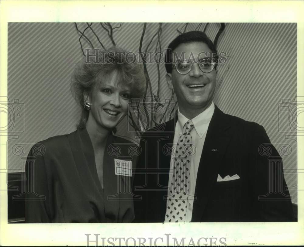 1988 Press Photo Sue Maestri &amp; David Sherman attending a convention - Historic Images