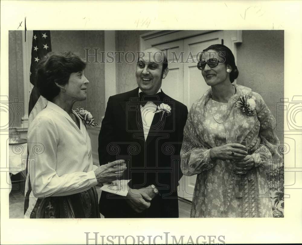 1979 Press Photo Mrs. William D. Faust,  Gary Mannina with Isabelle Dutilleul - Historic Images