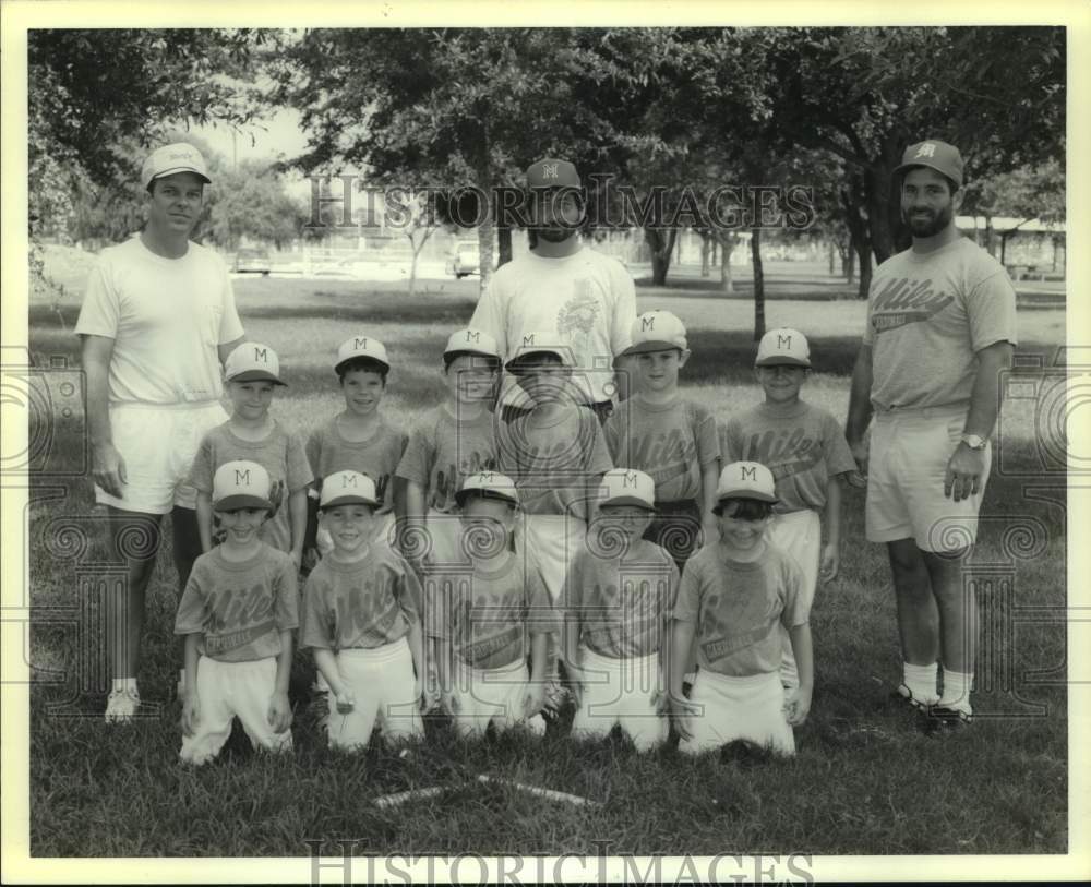 1991 Press Photo Coach Roy Luman with baseball team from Mike Miley Playground - Historic Images