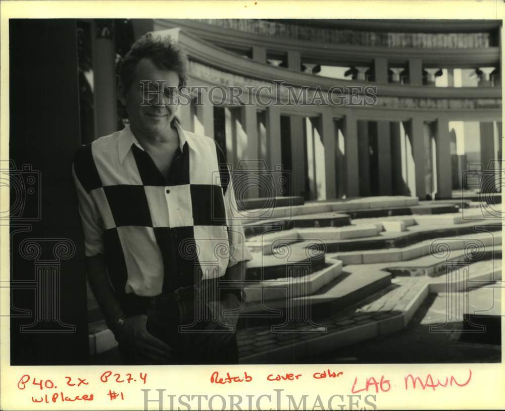 1993 Press Photo Designer Thomas Mann with Piazza D&#39;Ittalia - Historic Images