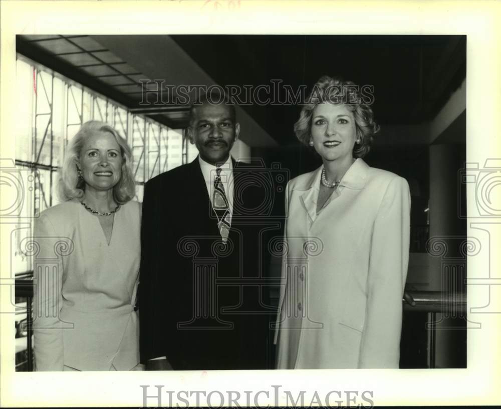 1993 Press Photo Julie Irwin, Ray Manning, Jane Casbarian - Men of Fashion Event - Historic Images