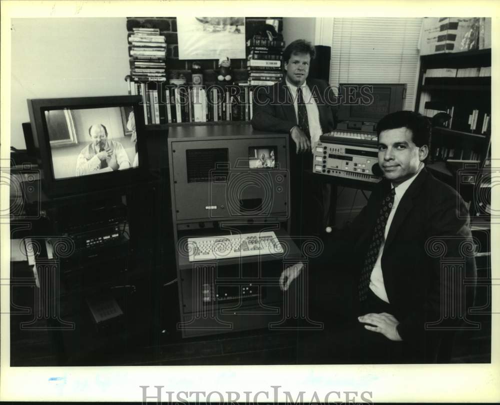 1991 Press Photo Kevin Thompson, Marko Markovich with video transcript retriever - Historic Images