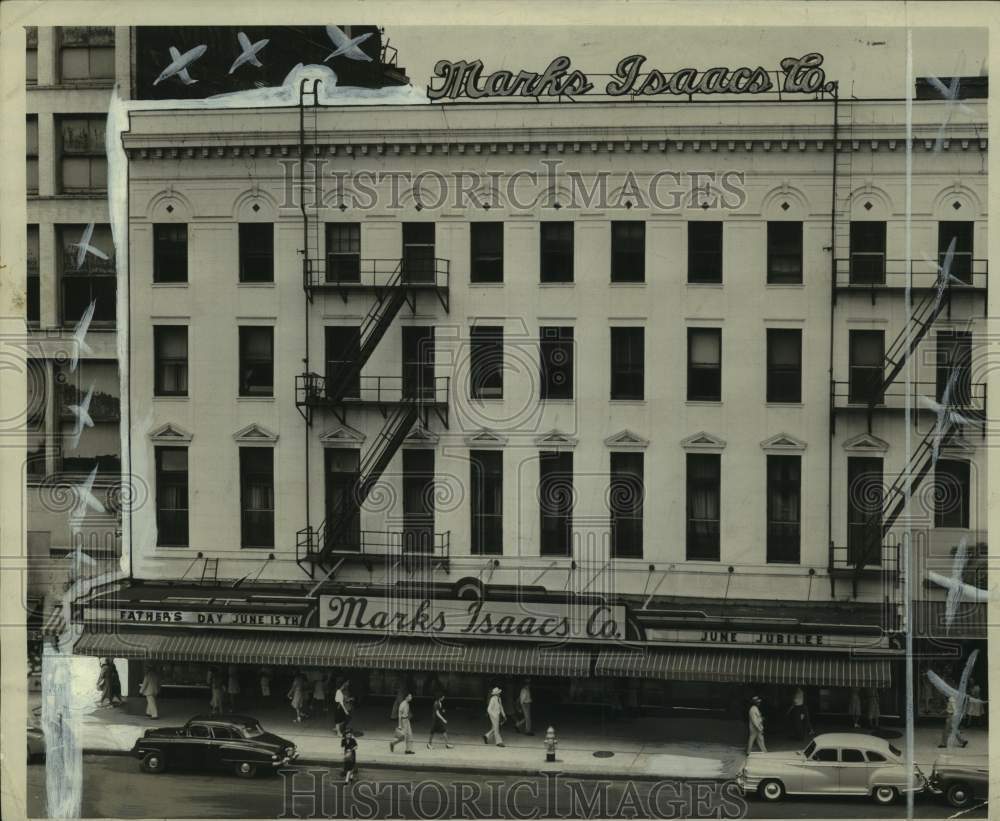 Press Photo Exterior of the Marks Isaacs Co. Building - Historic Images