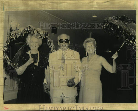 1993 Press Photo Elva & Philip Marks, Adele Digby at Lets Dance Event - Historic Images