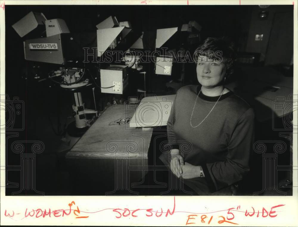 1987 Press Photo Mary McCarthy, 37, news director at WDSU - Historic Images