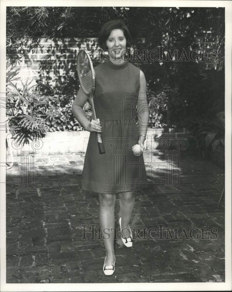 1968 Mary Lou McCloskey, Debutante-Historic Images