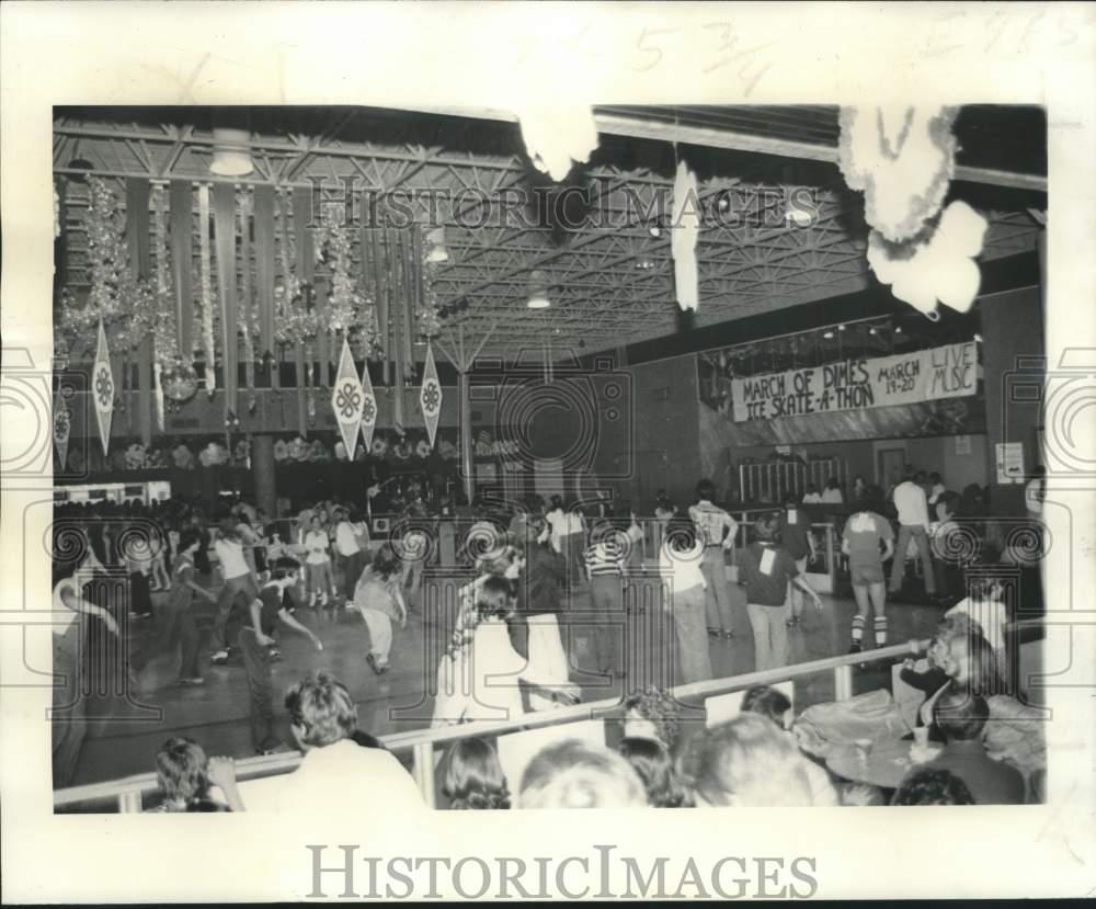 1976 Press Photo March of Dimes Skate-a-thon at Fiesta Ice Skating Ring - Historic Images