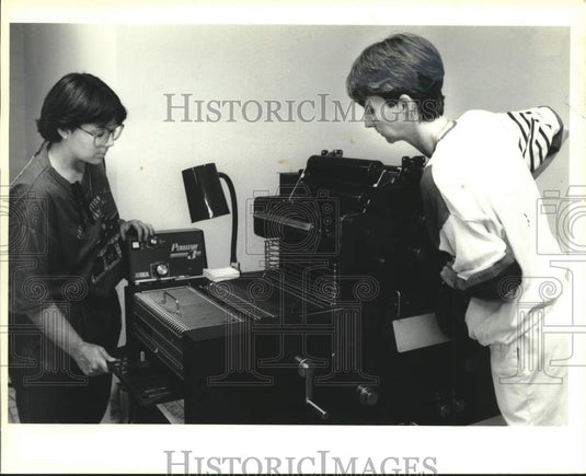 1990 Press Photo  Loan - Jeanne Dazet and Karen Schomaker's J&K Printing Express - Historic Images