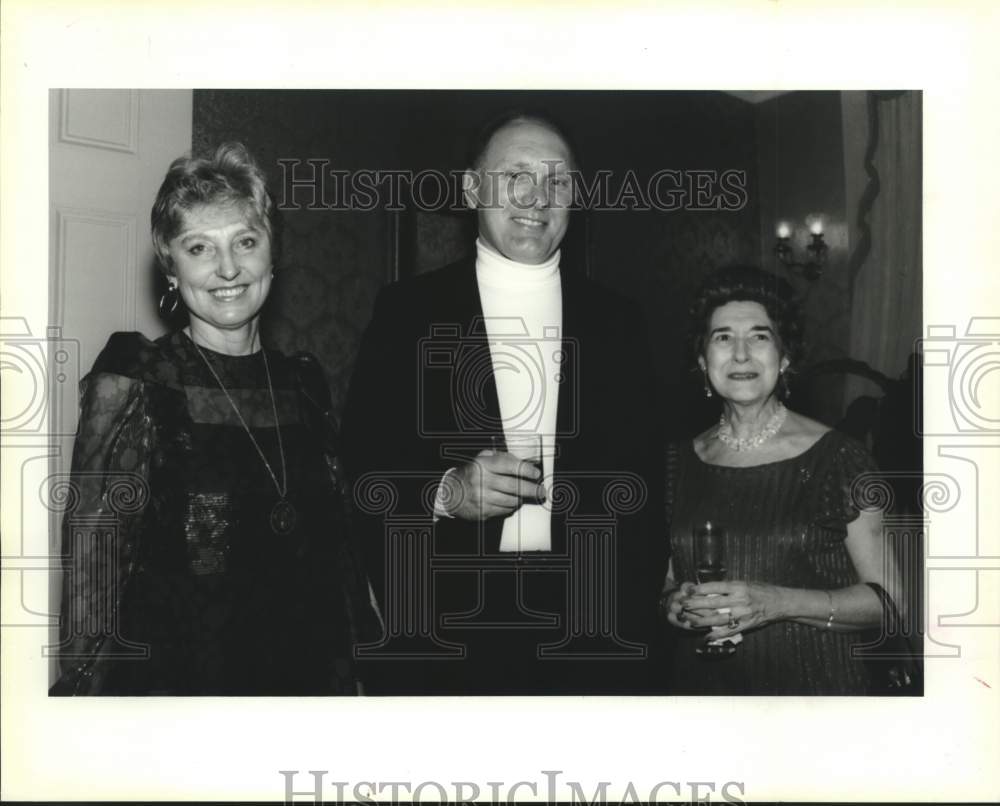 1992 Press Photo Margaret George, James Johnson, Lita Chesnut, Mens Opera Event - Historic Images