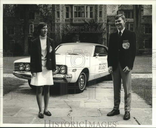 Press Photo Rachel Chauvin & Lubbie Jenkins, Louisiana's skilled teenage drivers - Historic Images