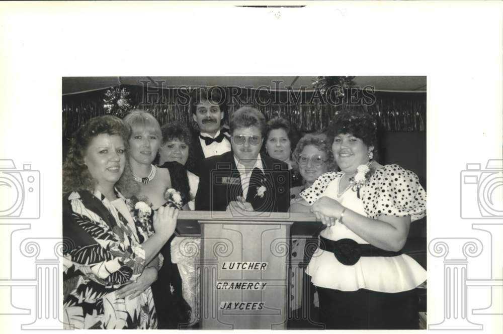 1990 Press Photo Lutcher-Gramercy Jaycee officers Attending a Party - Historic Images