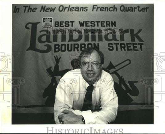 1988 Press Photo Jack Matranga owner of the Pennant Shop in Metairie - Historic Images